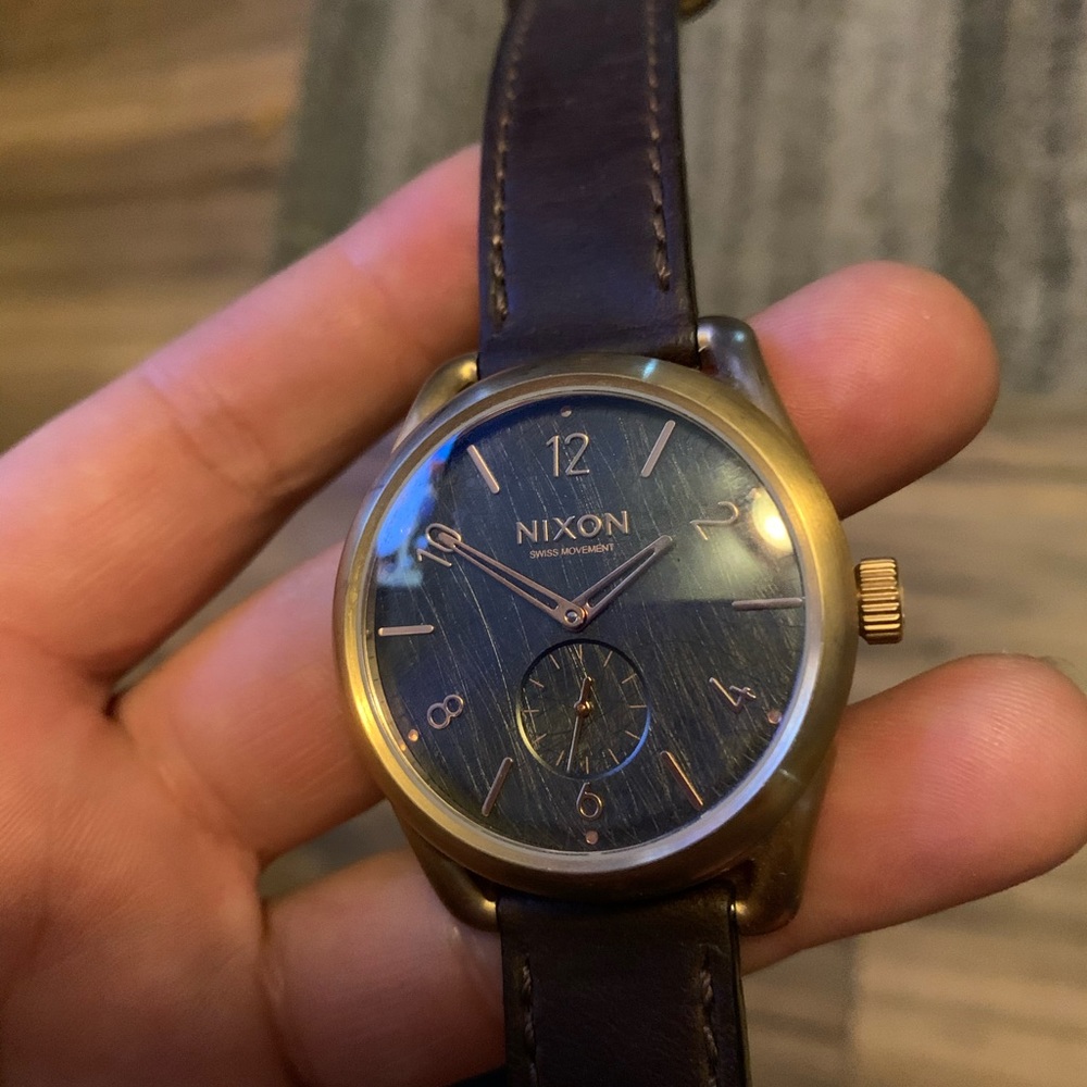 Nixon The C39